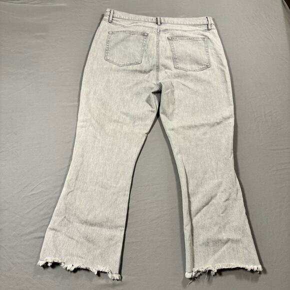 Loft Women's High Rise Kick Crop Jeans in Gray Wash Frayed Hems Stretch- Size 12 - Picture 6 of 9